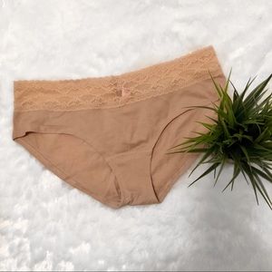 Victoria’s Secret laced trim panty